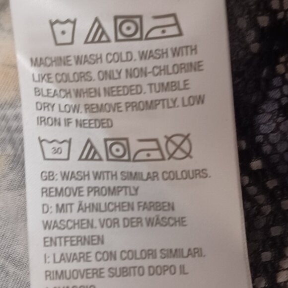 Women's Susan Graver Flower & Lace Tunic Size Medium - Picture 5 of 10